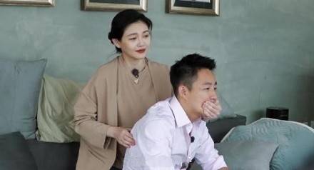 大S捂嘴汪小菲表情包 不你不想大S版本表情包无水印