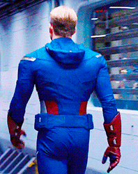 美国翘臀动态表情包大全 复联4美国队长翘臀gif表情包