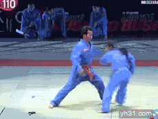 超级厉害的剪刀腿