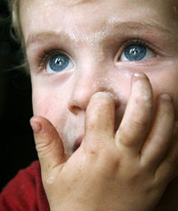 超萌系列的qq抠鼻表情 妈妈说抠鼻有利用身心健康