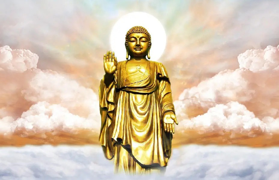 高耸入云的大佛像