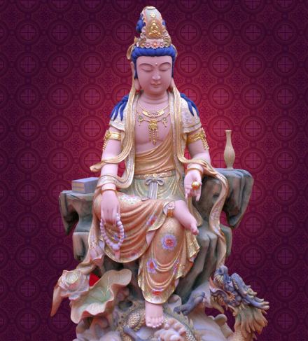 低头沉思的菩萨