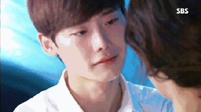 帅哥美女的深情一吻