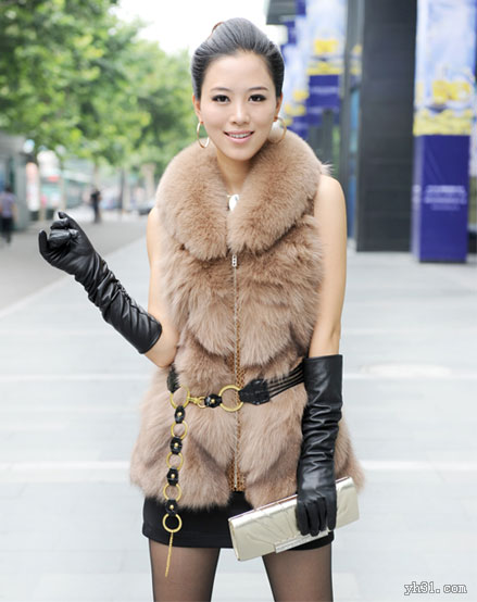 时尚华丽的霸气女人