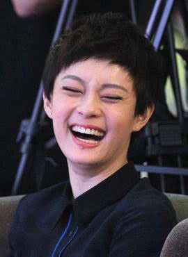 开怀大笑的孙俪