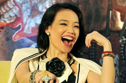 开怀大笑的舒淇美女