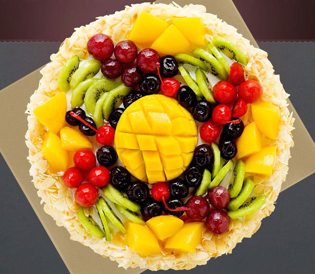 精美漂亮的水果蛋糕图片