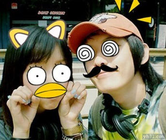 给情侣照片画个妆