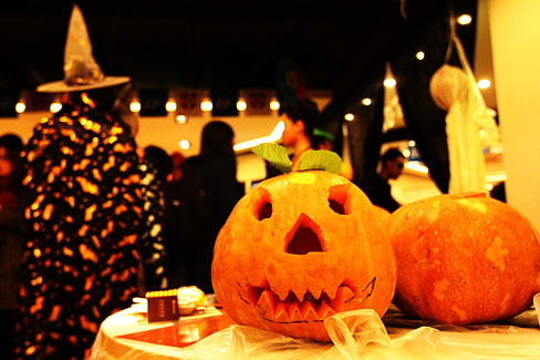 流行的万圣节篮瓜造型
