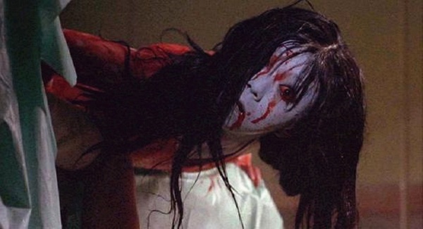 血淋淋的恐怖女鬼