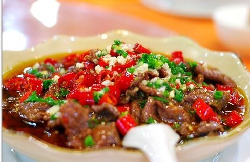 漂亮的水煮牛肉