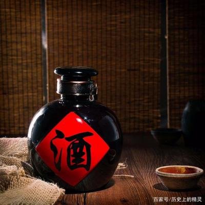 来一坛老酒，今夜不醉不归