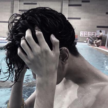 酷酷爱运动的男生适合的微信头像 - 366亿图