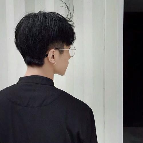 侧脸头像男唯美 - 燕子图片网,一个充满欢乐的表情包,头像图片乐园