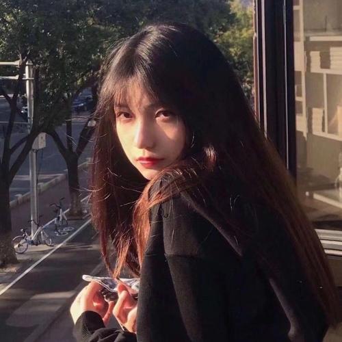 有没有好看的女生微信头像,温柔一点的,真人的头像? - 知乎