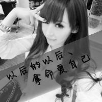 真人背景图伤感黑白_微信头像图片大全