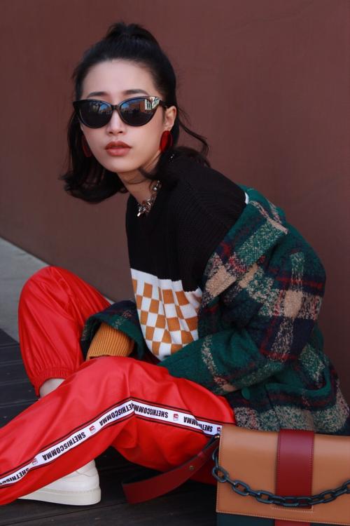 今天!微信头像真的可以戴"圣诞帽"了!操作方式请进>>>