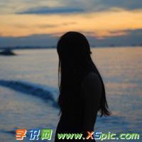 微信女生头像背影海边 女生头像背影在海边唯美图片下载