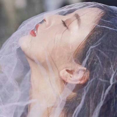 qq头像女生侧脸 高清好看完美的女生侧脸qq头像图片_女生头像_美头网