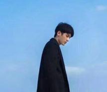 把孤独留给自己 个性伤感侧脸背影寂寞男生头像