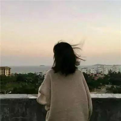 短发微信头像背影_头像图片_扣扣乐园