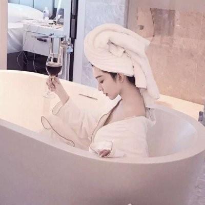 御姐性感部位女生微信头像,女生头像图片-回车桌面