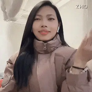 抖音爆火李玉玲gif表情包 啊哈哈你算是踢到棉花了